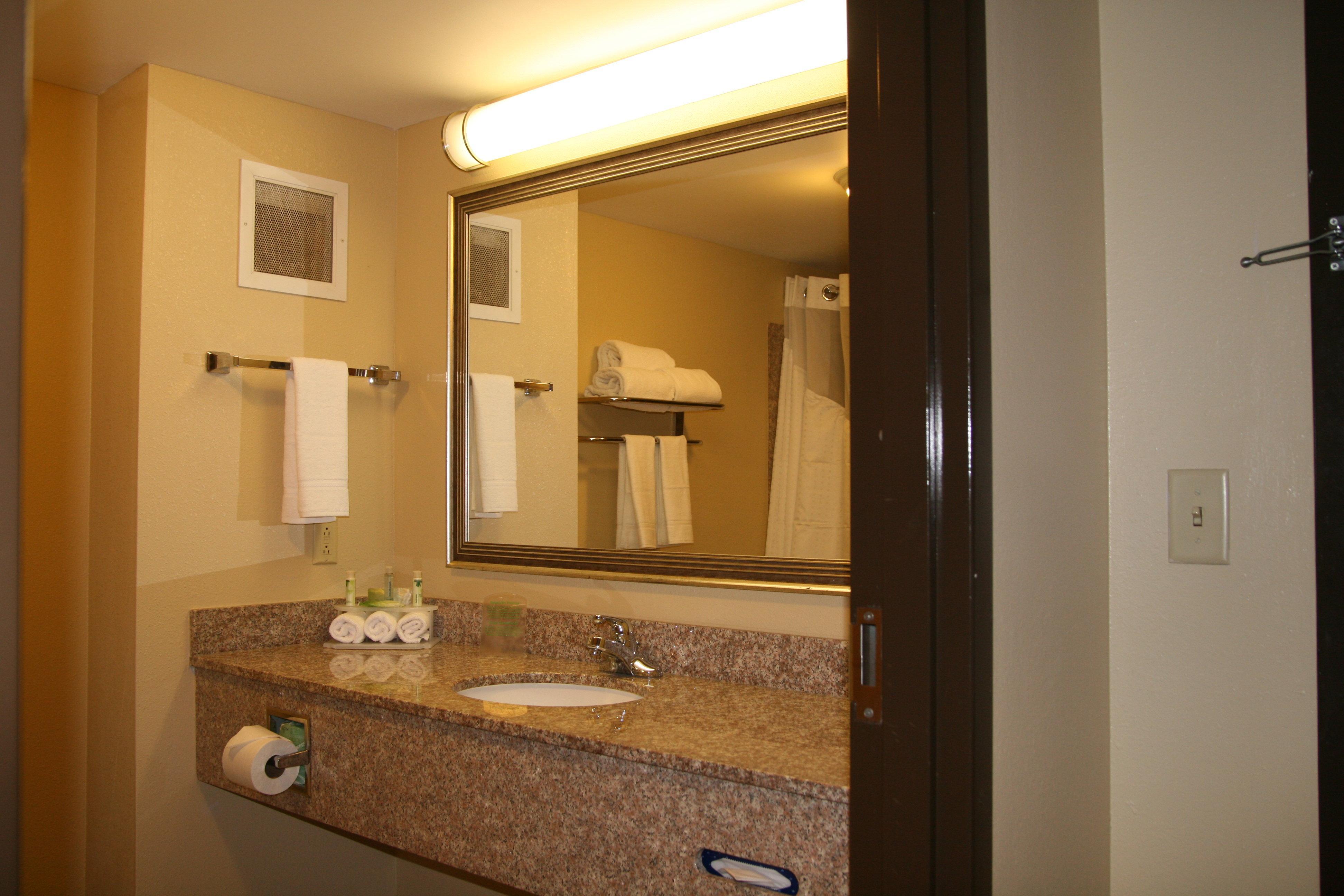 Holiday Inn Express And Suites Greenville Exterior foto